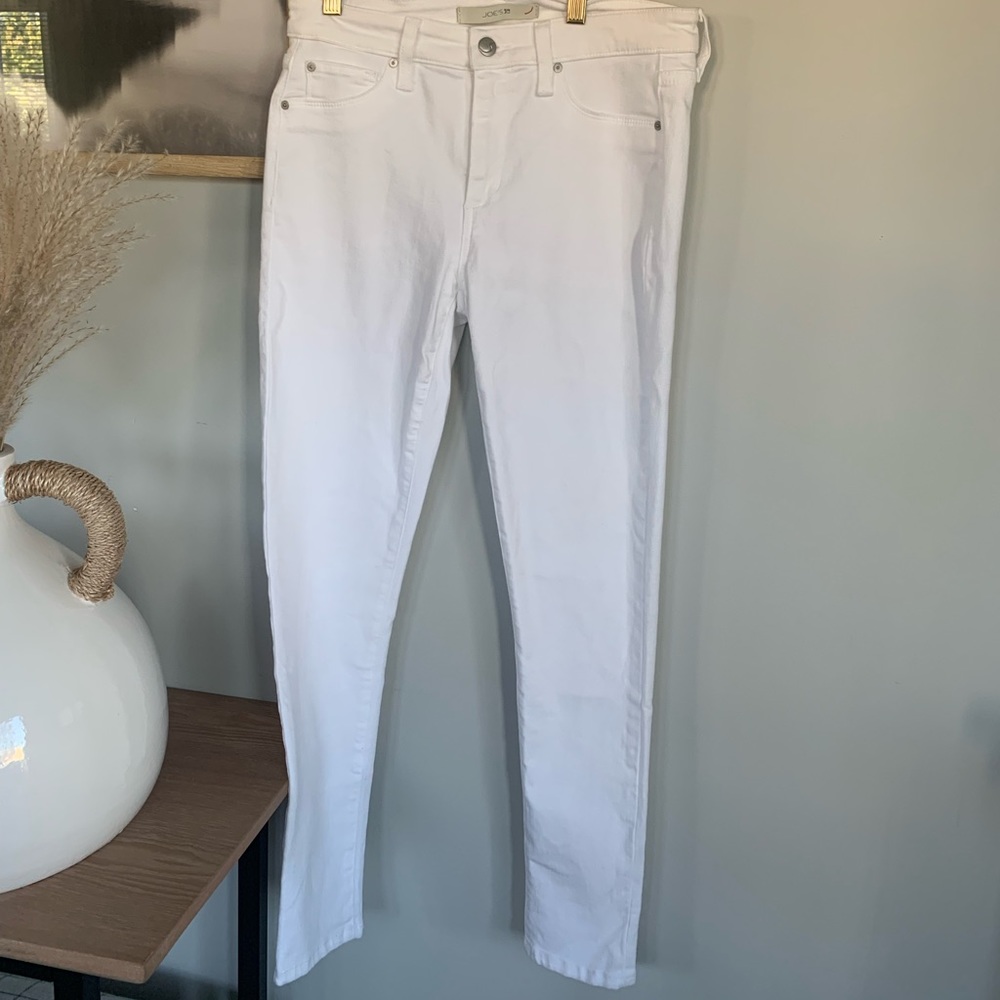 Joe’s skinny white jean